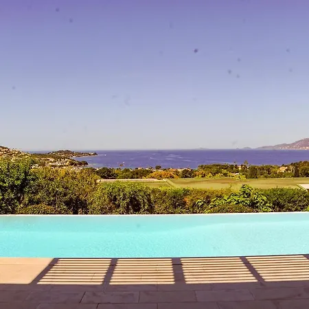 Giulia, D'exception, Piscine Vue - 别墅 *